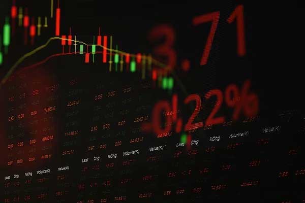 两会|中泰证券冯艺东：建议优化上市公司分红制度